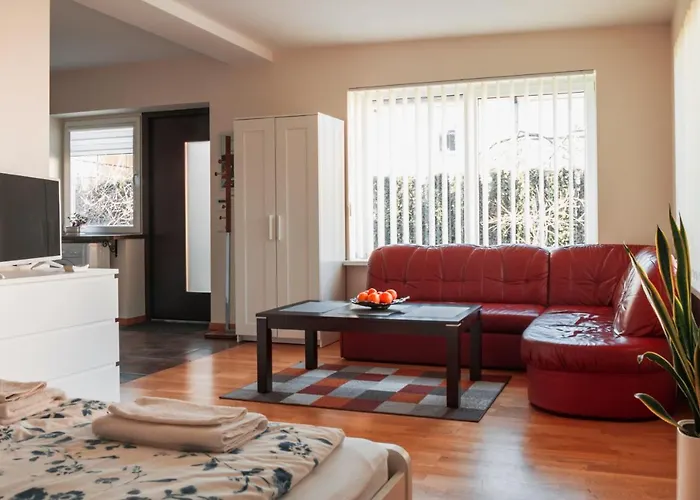 Agnes Sveciu Namai 4* Kaunas